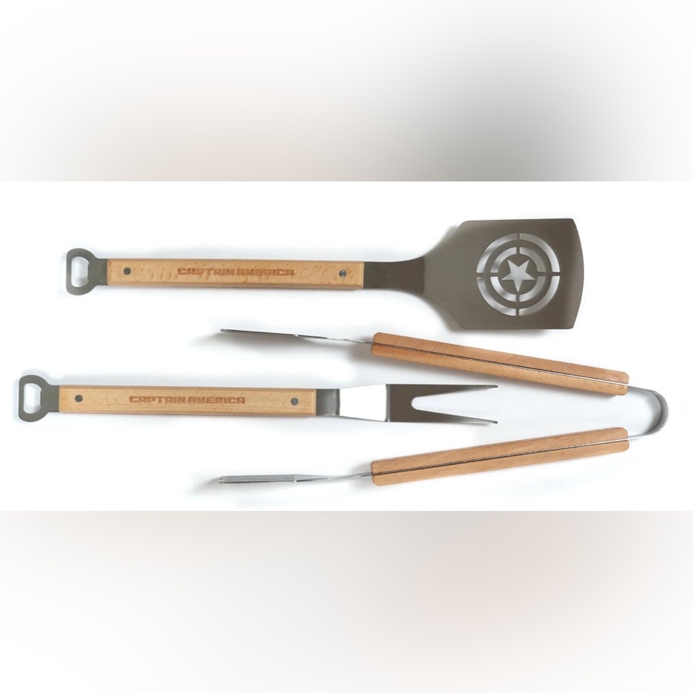 MARVEL CAPTAIN AMERICA 3-PIECE OUTDOOR BBQ GRILL UTENSIL SET
